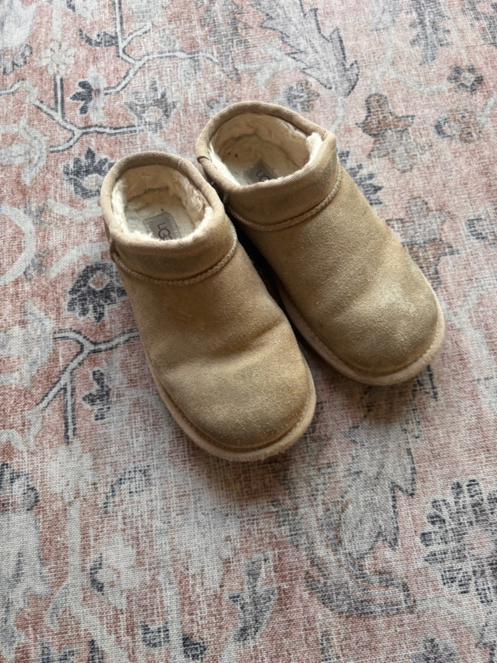 UGG Kids Chestnut Suede Slip-On Clog classic bootie